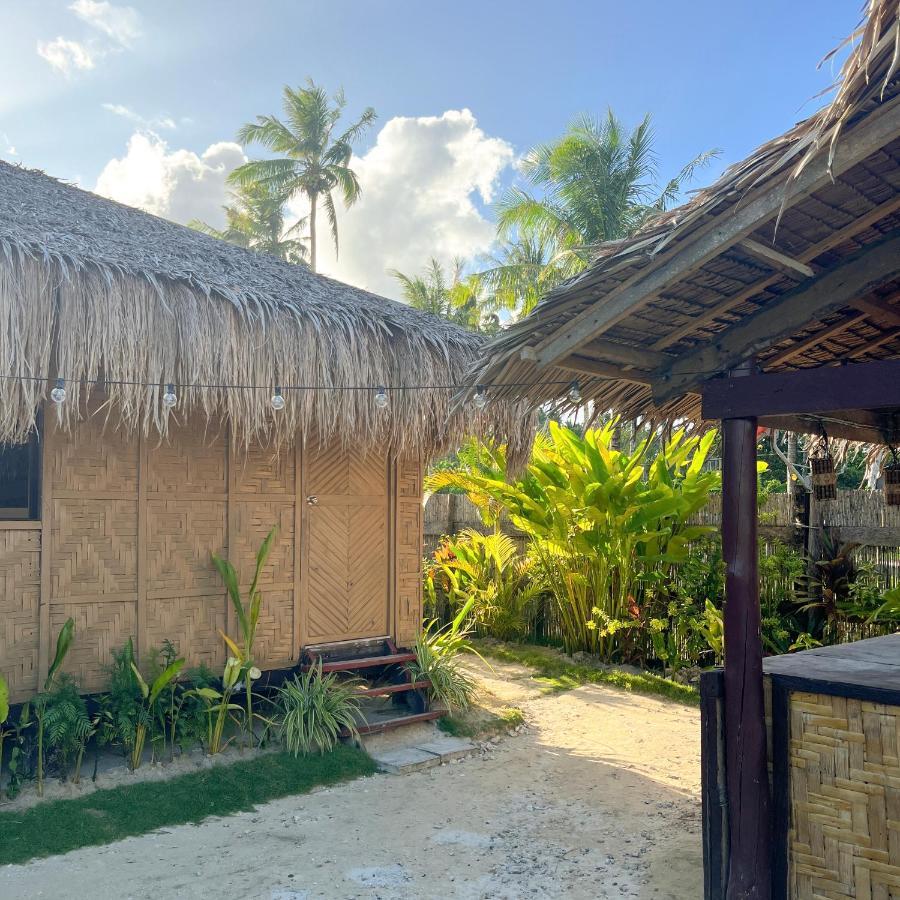 Siargao Tropic Hostel General Luna  Buitenkant foto