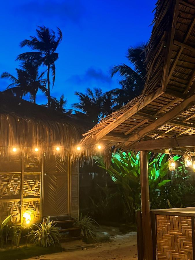 Siargao Tropic Hostel General Luna  Buitenkant foto